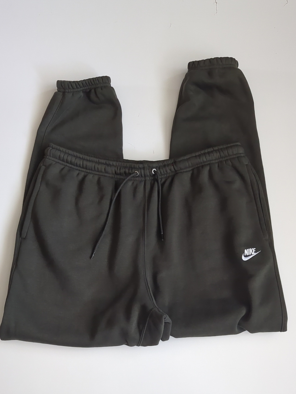 Nike Men's Club Fleece Cuffed Pant - Picture 2 of 6